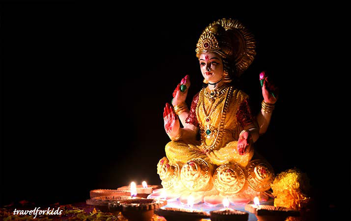 diwali-lakshmi-goddess-wealth