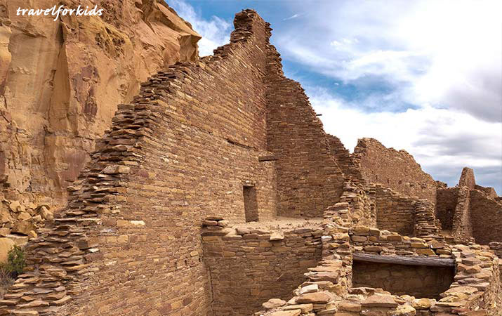 Chaco Canyon Ancient ruins and roads in the desert See the World